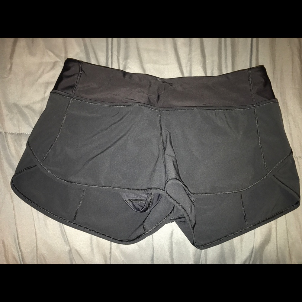 Lulu lemon speed short